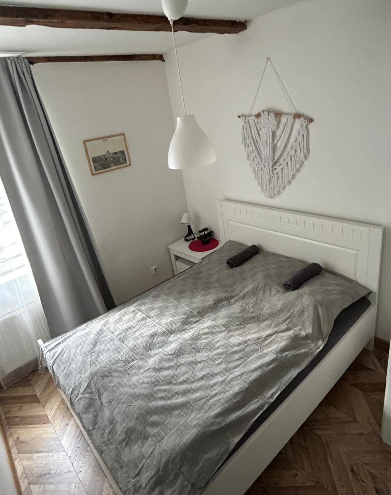 Historical V18 Apartment *